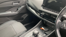 Nissan Qashqai 1.3 DiG-T MH 158 N-Connecta 5dr Xtronic Petrol Hatchback